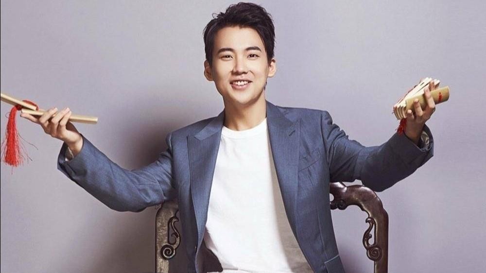 郭麒麟个人资料简介及家庭（郭麒麟：没文凭不代表没文化）