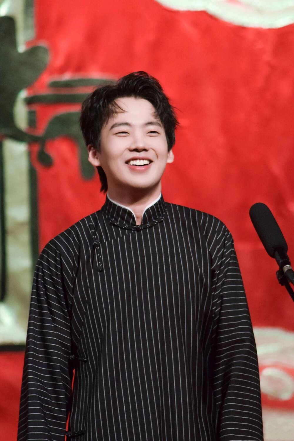 郭麒麟个人资料简介及家庭（郭麒麟：没文凭不代表没文化）