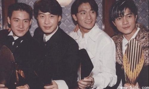 四大天王回忆杀!黎明开演唱会 刘德华张学友郭富城送花篮