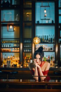 ​古力娜扎激凸（古力娜扎性感现身酒吧惊艳全场）