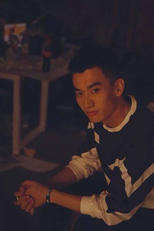 庞博到底是谁 (脱口秀演员庞博资料介绍)