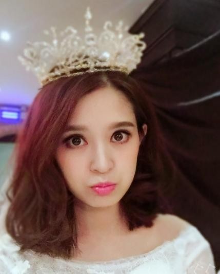 还记得打狗棍中的哑巴格格吗？被指和张天爱丫鬟像，如今变白富美