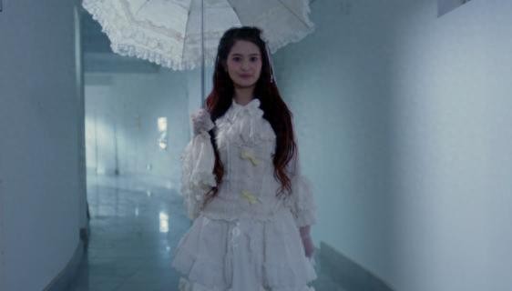 还记得打狗棍中的哑巴格格吗？被指和张天爱丫鬟像，如今变白富美