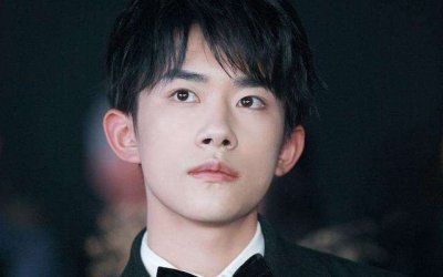 ​易烊千玺被曝片酬6000万?易烊千玺在谁的旗下2020身价资产多少亿?