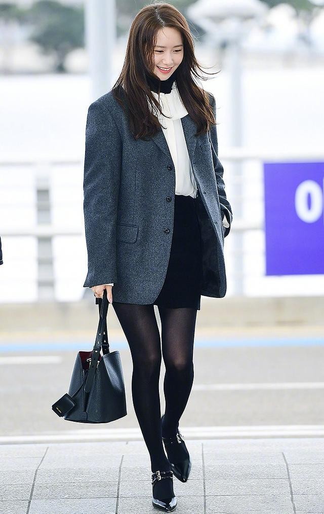 林允和林允儿什么关系（24岁林允同框29岁林允儿）