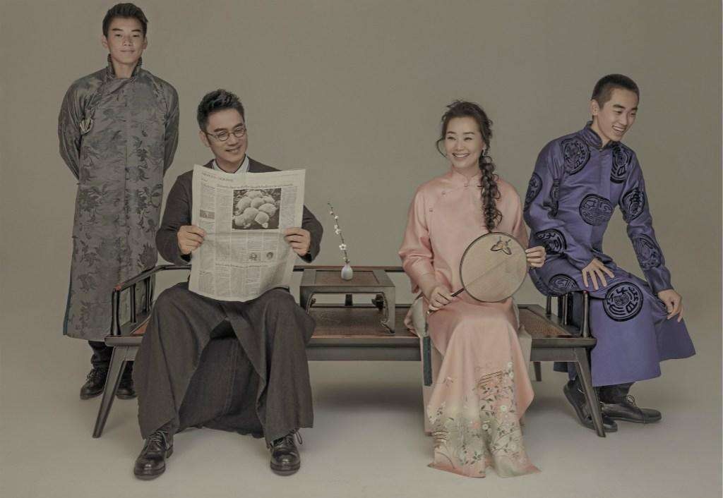 邓超孙俪结婚照片(邓超孙俪幸福的民国风全家福)