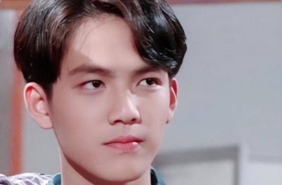 ​钟汉良真的隐婚了吗？（谢易桦的真实身份是什么）