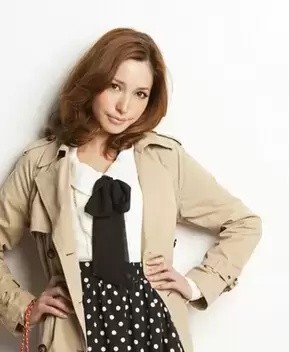 藤井莉娜整容了吗(日本嫩模藤井莉娜整容前后图片分享)