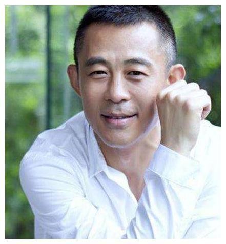 国家一级演员,年过半百三婚娶小20岁娇妻,如今被传老来得子