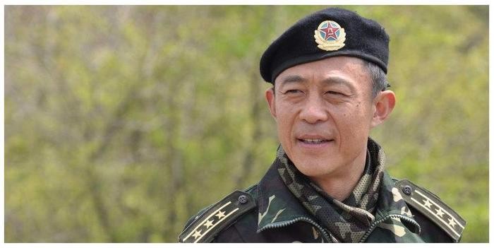 国家一级演员,年过半百三婚娶小20岁娇妻,如今被传老来得子