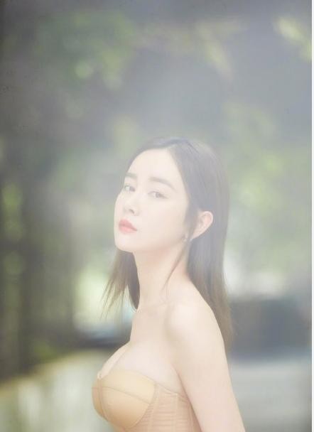 张檬整容记图片 判若两人(这次还撞脸霍思燕)