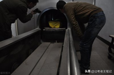 ​殡仪馆遗体火化工，报考需要胆量，薪资其实还不错！