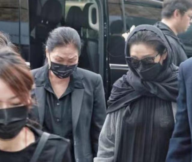 大S透视裙子还是前夫汪小菲买的?! 网友吐槽具俊晔太抠门