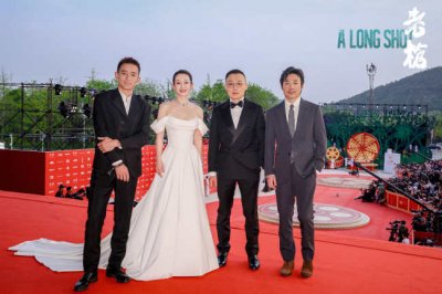 ​电影《老枪》中国首映口碑获赞 主创出席北影节