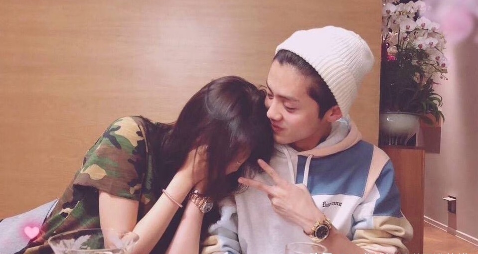 关晓彤和鹿晗是什么关系(关晓彤承认19岁和鹿晗谈恋爱) 第2张 关晓彤和鹿晗是什么关系(关晓彤承认19岁和鹿晗谈恋爱) 第2张