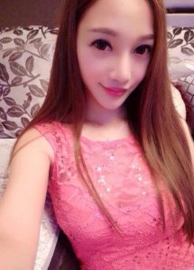 ​网吧门女主角是谁（游戏嫩模林娜冰一夜成名）