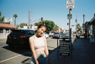 ​虞书欣夏天的旅行回忆 妥妥的富家小千金