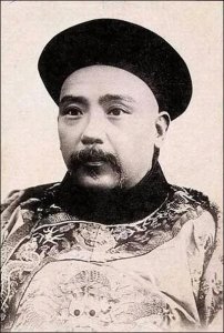 ​袁世凯宣布废除帝制：众叛亲离