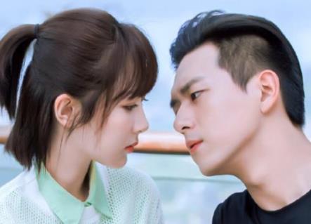 卓伟爆料张艺兴 张艺兴的前女友是谁