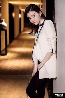 景甜路征怎么认识的 景甜和后面大佬的故事