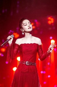 ​娱乐圈最惨的女明星，张韶涵所经历的事件，你知道的有多少？