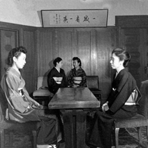 日本军妓:区别于慰安妇,生活在“天堂里”的高级艺妓