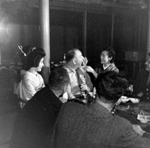 日本军妓:区别于慰安妇,生活在“天堂里”的高级艺妓