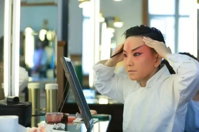 王佩瑜:当今“第一女老生”,被人批评假借传承京剧之名到处捞金