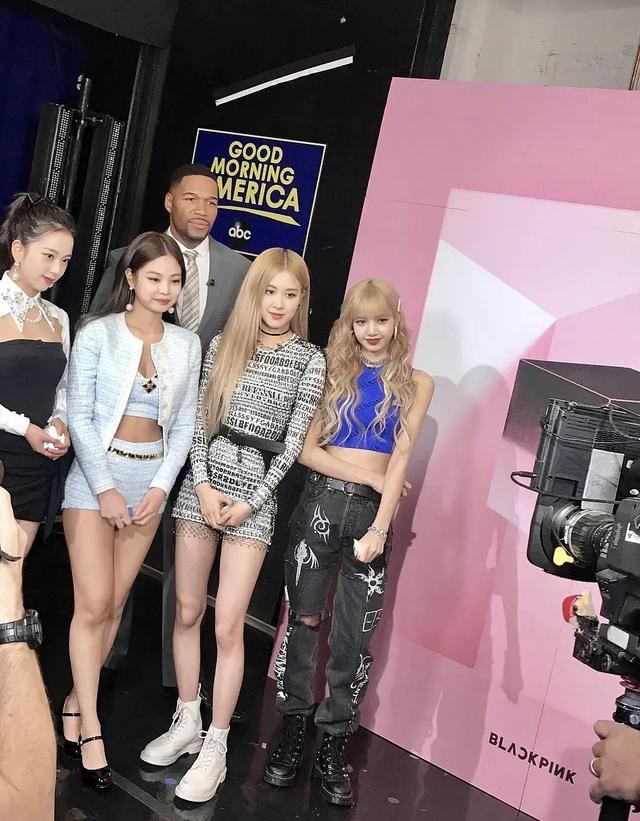 杨天真反对任何艺人公开恋情（杨天真否认签孙一宁）(17)