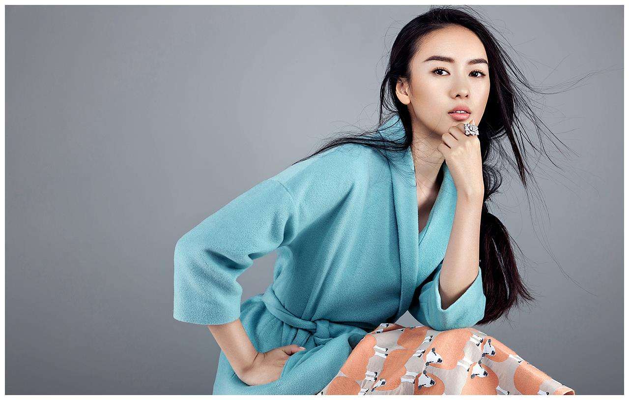 童瑶个人资料简介及家世（用18年撕丑闻标签，被大17岁老公苦追，童瑶的人生远比电视剧精彩）