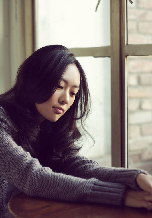 童瑶个人资料简介及家世（用18年撕丑闻标签，被大17岁老公苦追，童瑶的人生远比电视剧精彩）