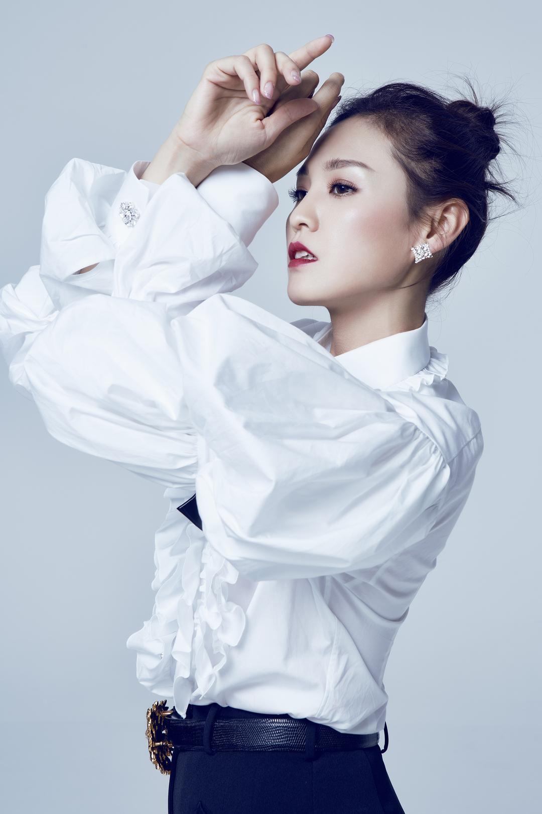 王婉霏个人资料写真作品