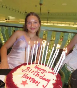 ​贝克汉姆一家为小七庆 12 岁生日 维多利亚晒女儿合照好温馨