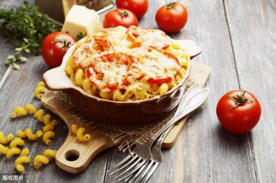 ​老阿姨教你在家做意大利面，好吃又劲道，做法简单，一看就会