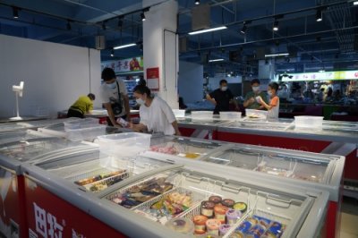 ​米东区：雪糕批发购销两旺