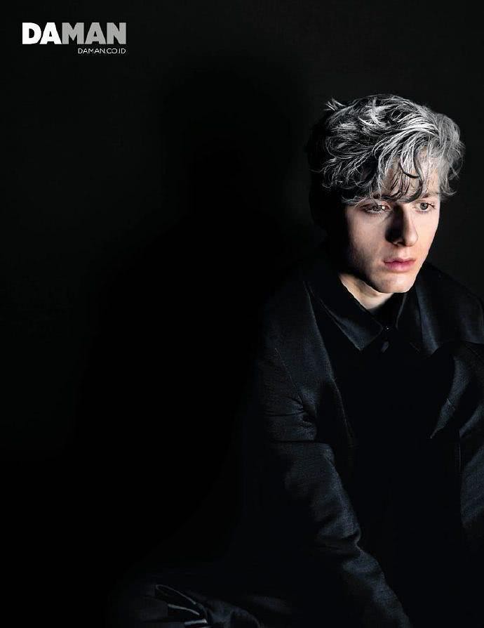 佩德罗·科利亚个人资料写真作品