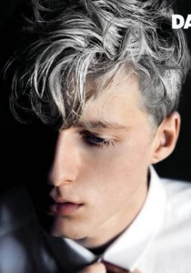 ​佩德罗·科利亚个人资料写真作品