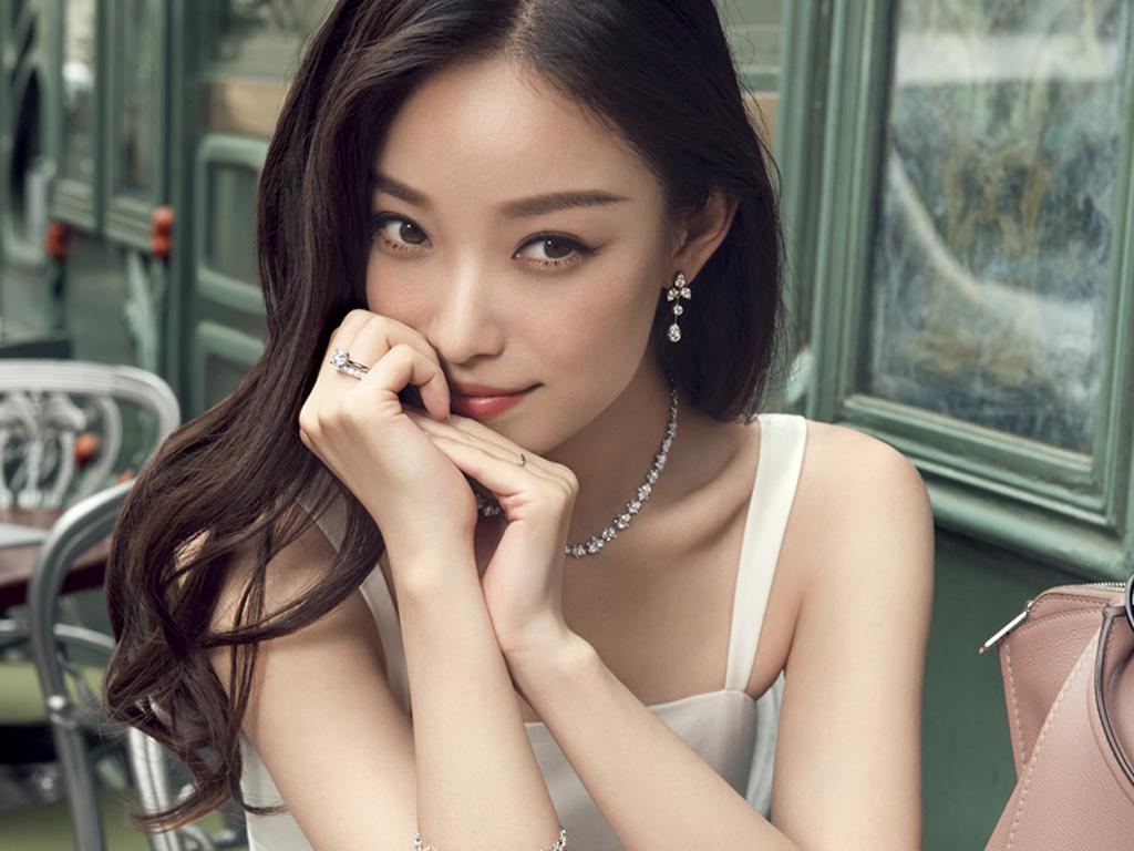 明星托奶门是怎么回事 倪妮托奶门事件始末