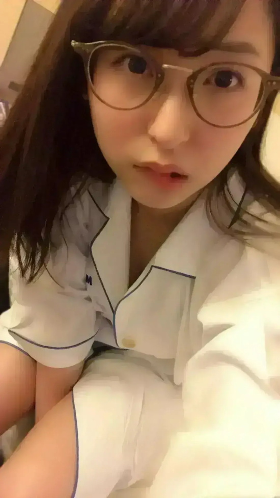 值得深交的秋山祥子美图鉴赏,业界的台柱子!