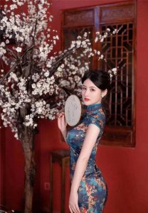 ​古典韵味，性感绽放：旗袍美女写真，优雅大方扣人心弦！