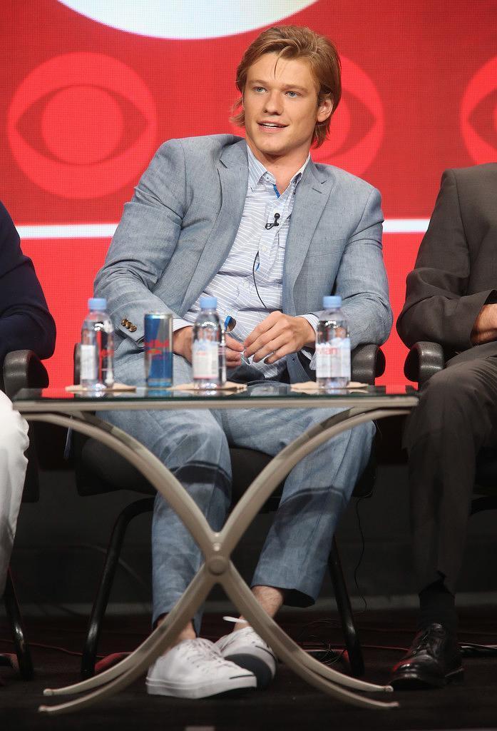 卢卡斯·提尔个人资料写真作品