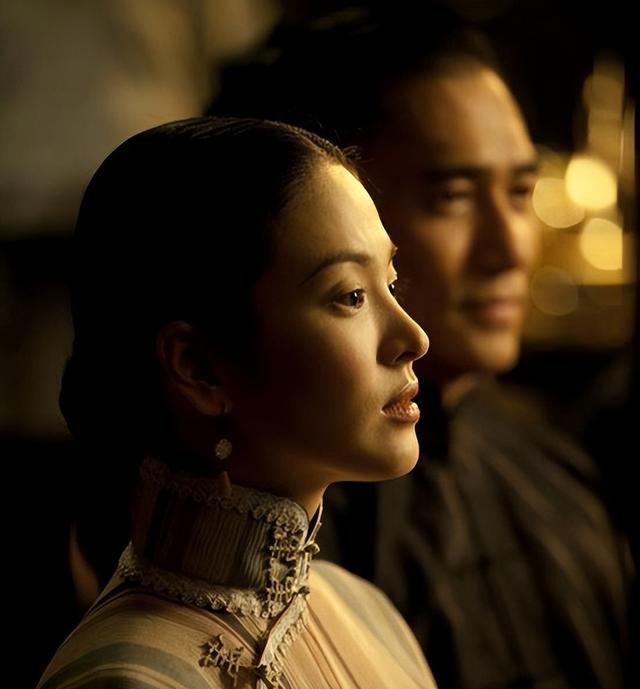 宋仲基对宋慧乔很强势(宋慧乔和宋仲基)