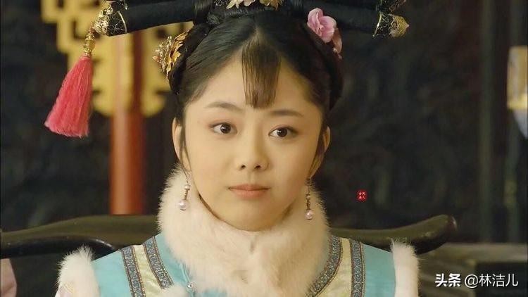 被谭松韵的“素颜杀”美到了,怼脸拍皮肤太好,她真不是大学生?