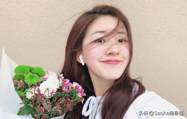 赵露思八字刘海发型(圆脸女神赵思露)(4)