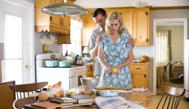 小李子和凯特谈过恋爱吗（小李子和凯特饰演夫妻入戏太深）