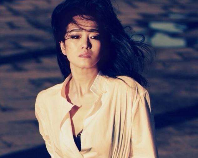 巩俐为什么要换国籍原因揭密!巩俐为什么要入籍新加坡有何争议?