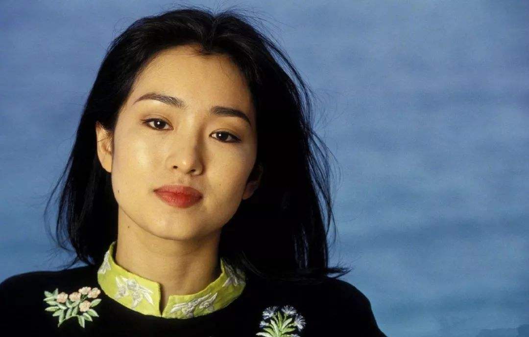 巩俐为什么要换国籍原因揭密!巩俐为什么要入籍新加坡有何争议?