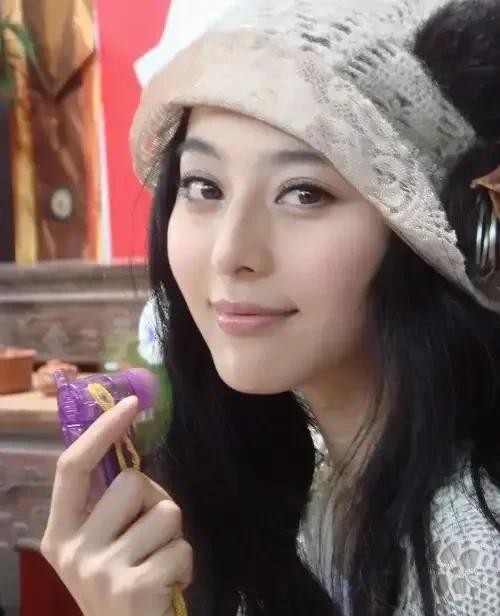 李晨心形石头什么梗（范冰冰现任男友曝光）