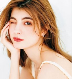 ​濑亚美莉图片（弗格森批香川别因生活影响状态）