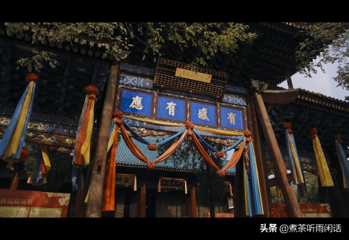 西安老街巷之都城隍庙:一半是众生,一半是神明